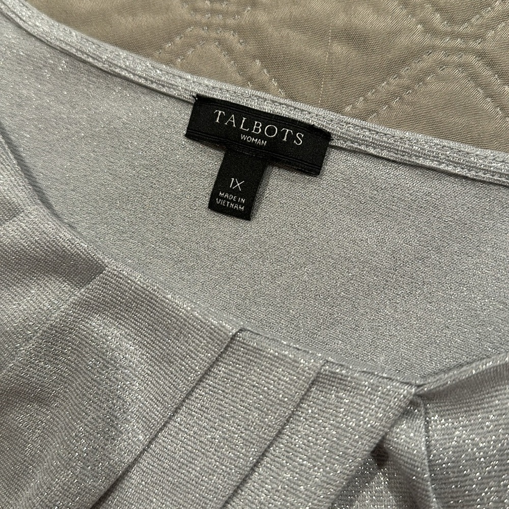 Talbots Blouse. - Picture 8 of 10
